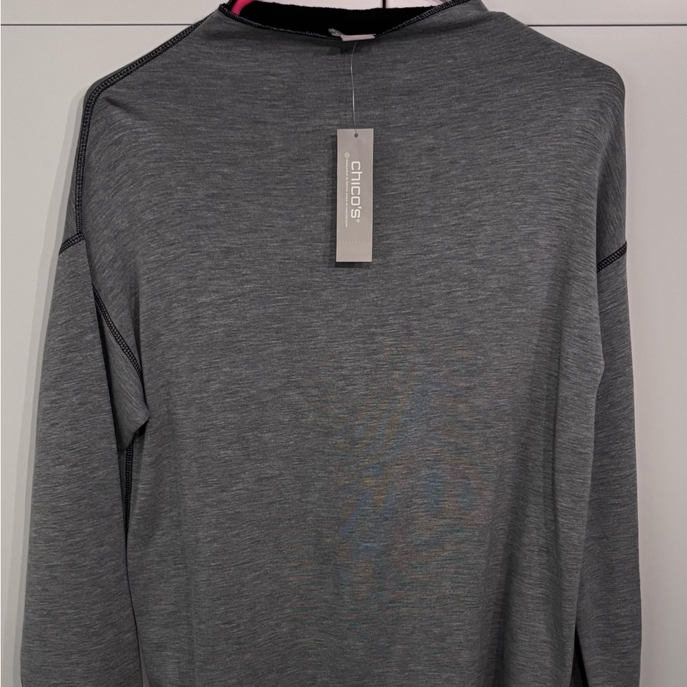 NWT Women’s knit top